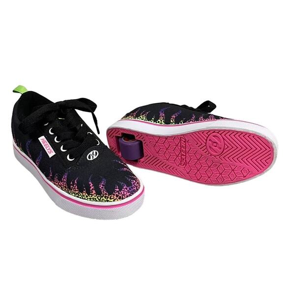 Heelys Youth 13C Black/Rainbow Flames Hearts Neon Pro 20 Print Skate Shoes OS6-5 - Picture 1 of 9